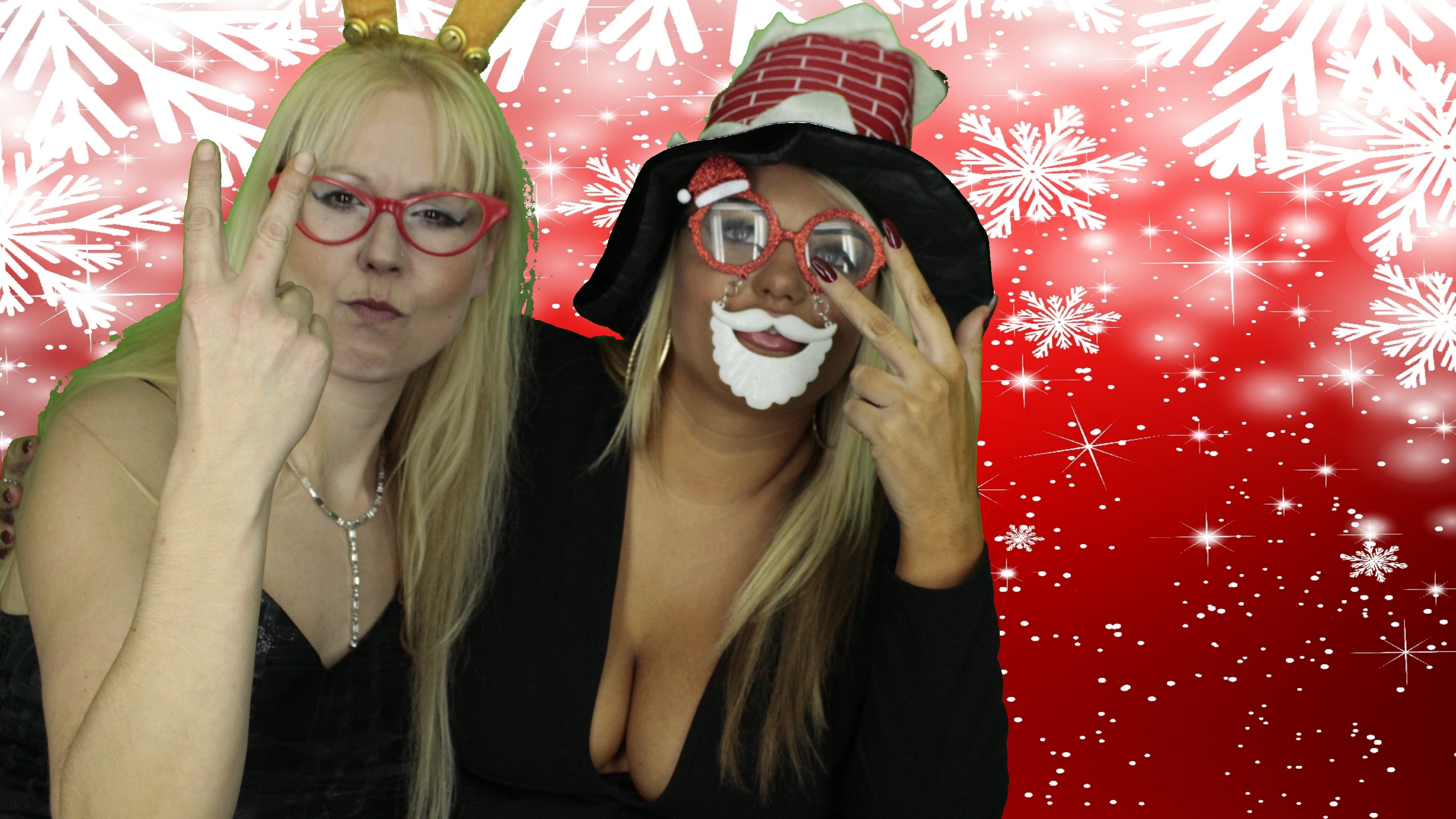 Portsmouth Water Christmas Party | View more photos from the event at gallery.myphotoboothexperience.co.uk/u/MyPhotoBoothExperienceLtd/Portsmouth-Water-Christmas-Party
